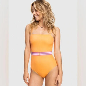 Roxy NWOT Retro One Piece Swimsuit with Belt. Size medium